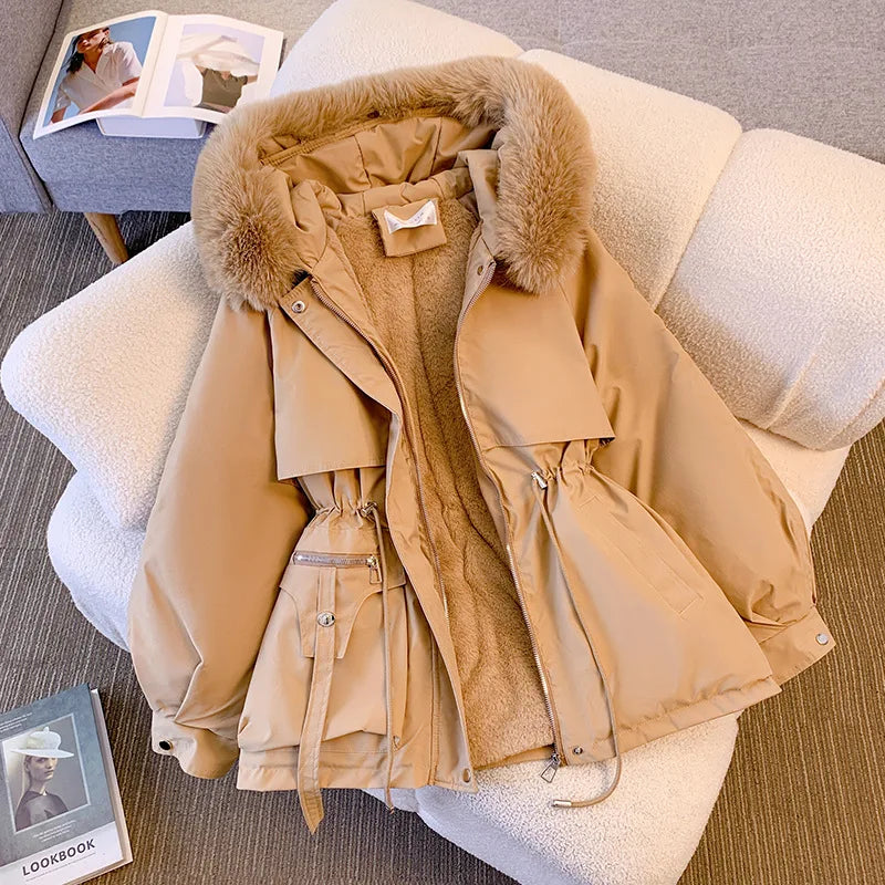 Casaco Feminino com Capuz Forrado a Polar Parka Acolchoada