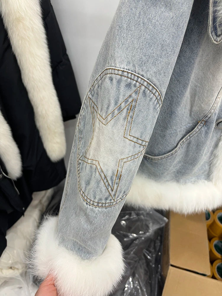 Jaqueta Jeans Feminina com Gola e Forro de lã