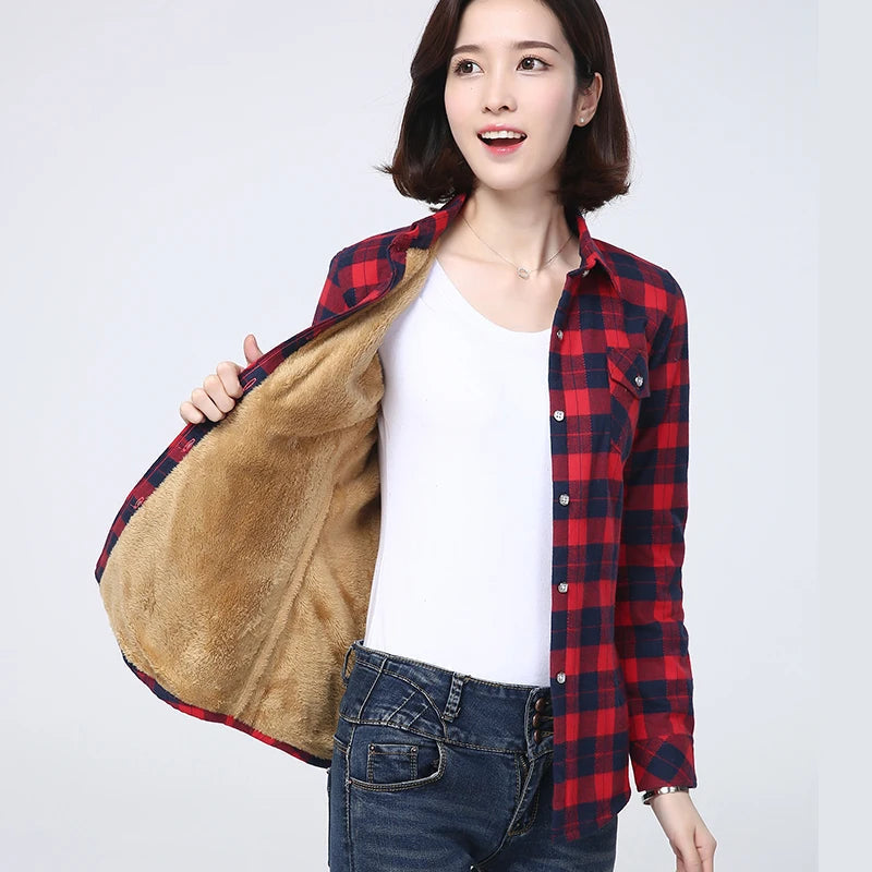 Casaco Feminino de Veludo Xadrez com Forro